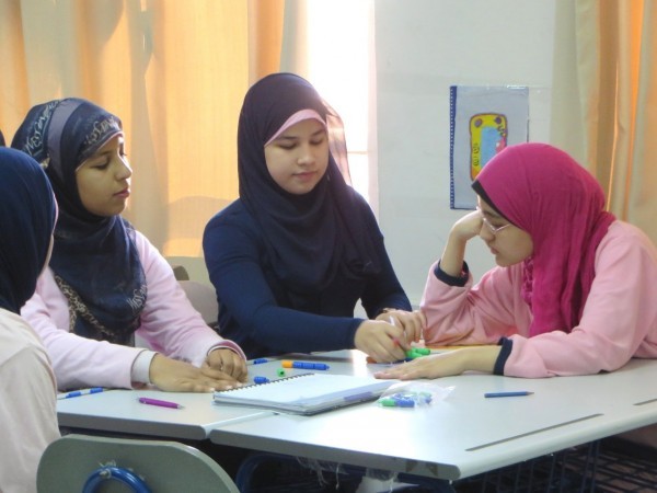ثلاث فتيات مصريات من أذكى فتيات العالم… والعامل المساعد هو نظام STEM التعليمي ثلاث فتيات مصريات من أذكى فتيات العالم… والعامل المساعد هو نظام STEM التعليمي