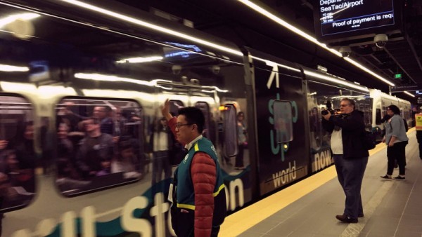 كيف تعود أفضل وسائل النقل العام بالنفع على المدن وسكانها؟