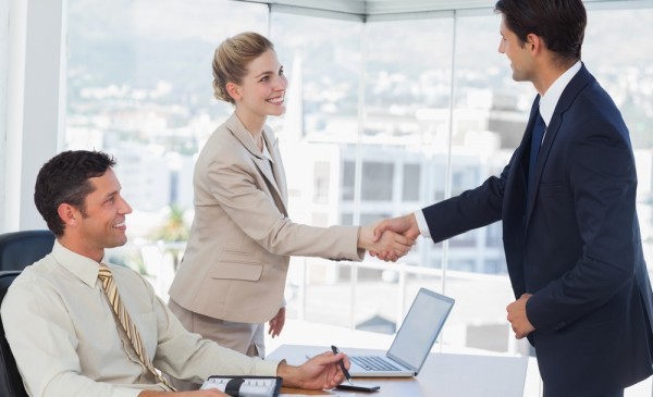 في مقابلة العمل.. اسأل الأسئلة الـ 9 التالية كي تبدو ذكيًا وواثقًا!