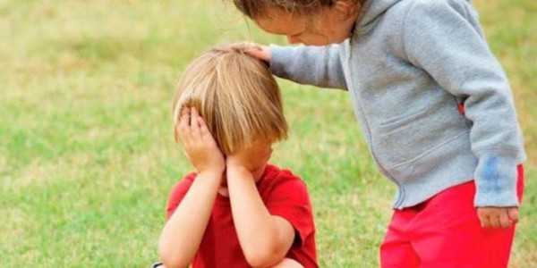 نعم: الأخلاق فطرية و مكتسبة تولد معنا أحيانا ونتعلمها أيضًا نعم: الأخلاق فطرية و مكتسبة تولد معنا أحيانا ونتعلمها أيضًا
