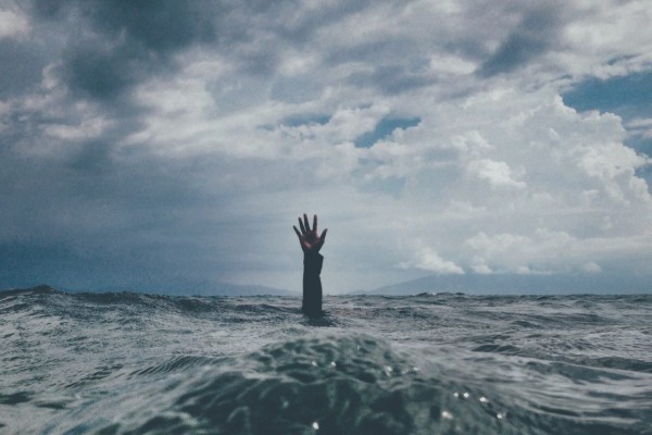 لماذا يصيب الاكتئاب بعض الناس أكثر من غيرهم؟