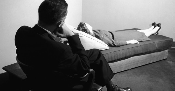 التحليل النفسي: علم أم علم زائف؟