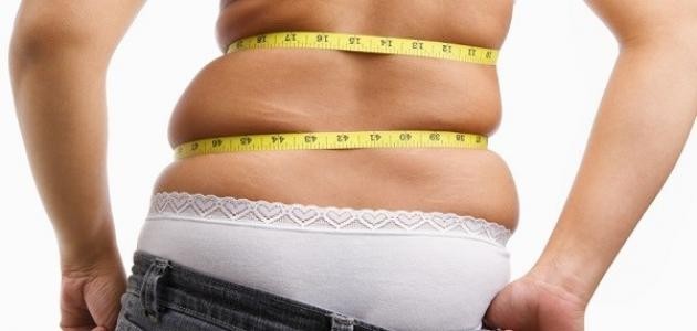 إزالة دهون الظهر
