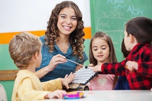 10 خدع لتحفيز طفلك على التعلم بشكل أفضل 10 خدع لتحفيز طفلك على التعلم بشكل أفضل