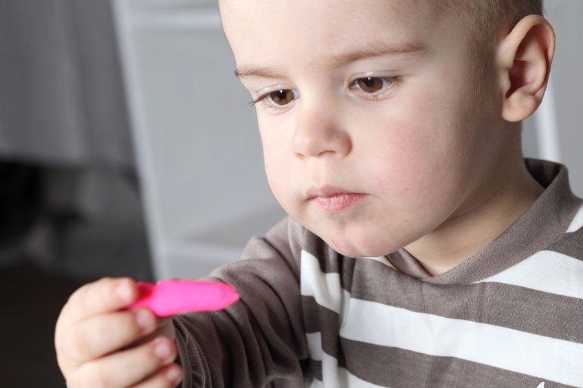 لماذا لا يمكنك تذكر طفولتك المبكرة؟!