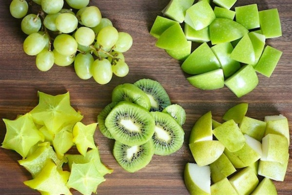 أسماء فواكه لونها أخضر