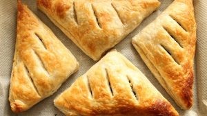 طريقة عمل فطائر السبانخ المجمدة طريقة عمل فطائر السبانخ المجمدة