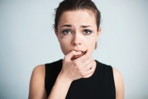 اضرار المكياج التقليد اضرار المكياج التقليد