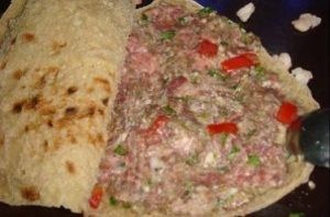 طريقة عمل الحواوشي بالخطوات والصور طريقة عمل الحواوشي بالخطوات والصور
