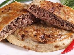 طريقة عمل الحواوشي بالخطوات والصور طريقة عمل الحواوشي بالخطوات والصور