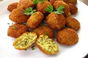 طريقة قلي الطعمية طريقة قلي الطعمية