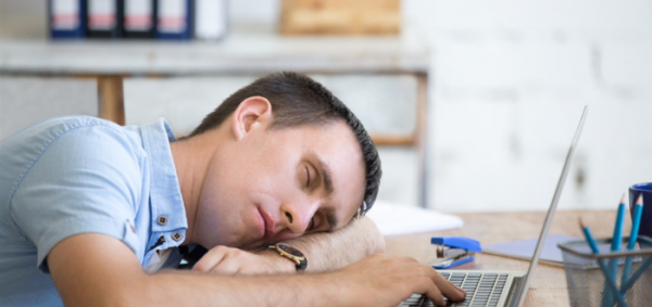 الخمول آفة العصر .. الأسباب والعلاج