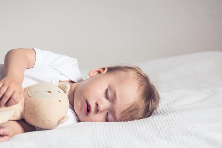 كيف أنظم ” نوم طفلي الرضيع ؟ “