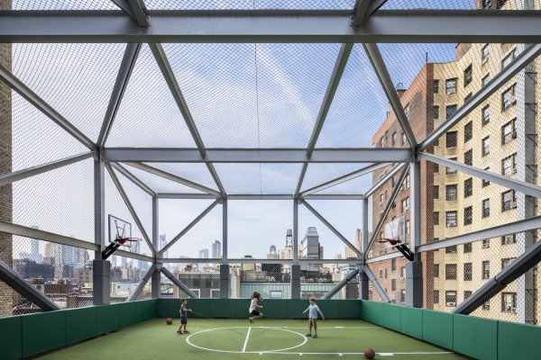 تحويل السطح لغرفة ألعاب