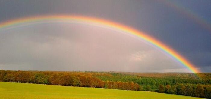 اسباب تسمية ” قوس قزح ” بهذا الاسم   اسباب تسمية ” قوس قزح ” بهذا الاسم