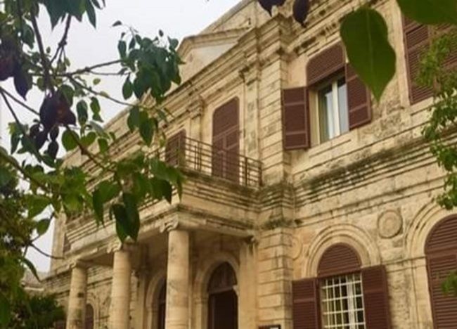 بماذا تشتهر مدينة بعلبك ” مدينة الشمس “ بماذا تشتهر مدينة بعلبك ” مدينة الشمس “