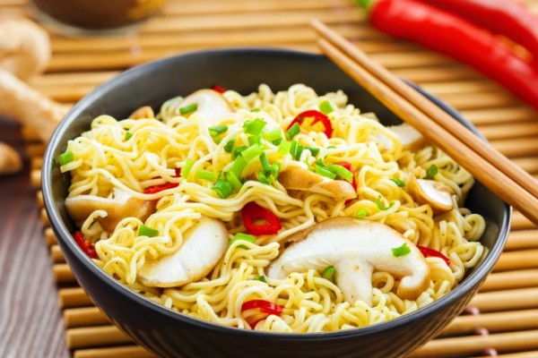 قصة اختراع ” الاندومي ” ومن هو مخترعها