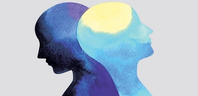 سبب عدم قدرتك على إخراج شخص من تفكيرك في علم النفس