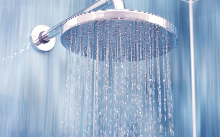 20 فائدة من فوائد الاستحمام بالماء البارد 20 فائدة من فوائد الاستحمام بالماء البارد