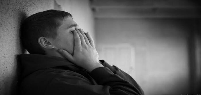 كيف امنع نفسي من البكاء أثناء النقاش كيف امنع نفسي من البكاء أثناء النقاش