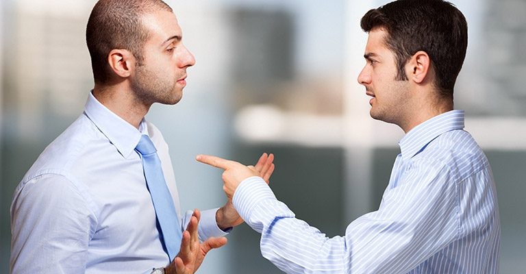 كيف ترد على من احرجك بطريقة ذكية