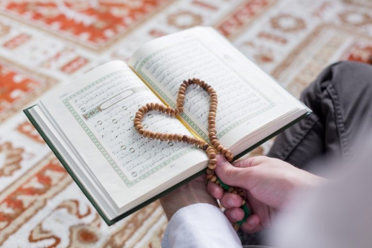 خطورة هجر القران وانواعه