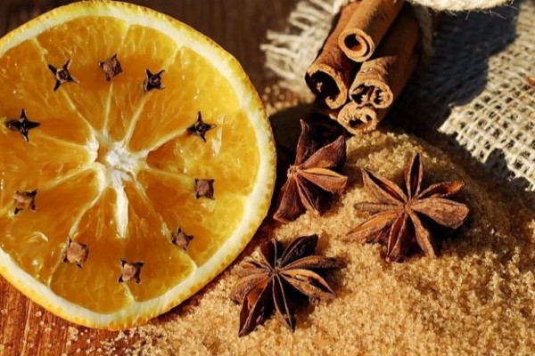 فوائد القرنفل تحت اللسان