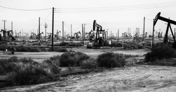 كيف يؤثر استخدام الوقود الأحفوري في البيئة