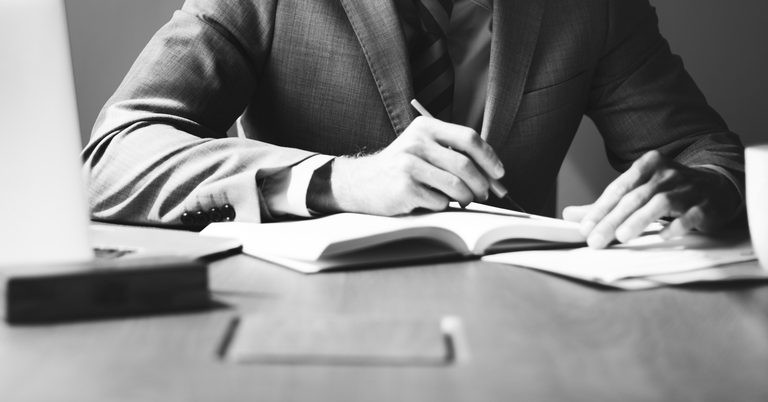 اساليب المؤلف لمساعدة القارئ