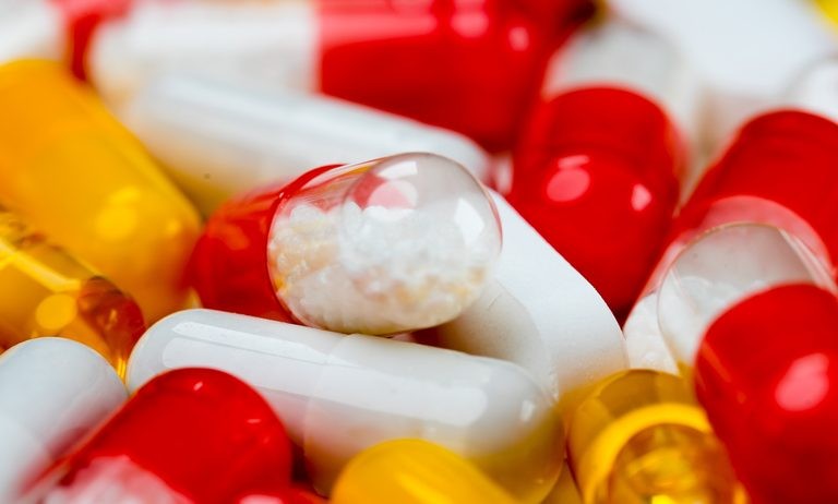 ما هي اضرار المضادات الحيوية على جسم الانسان