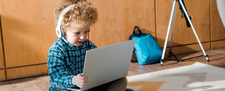 فوائد التعليم عن بعد