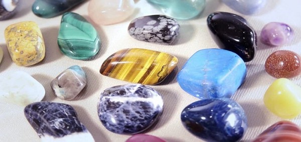 الأحجار الكريمة واماكن تواجدها