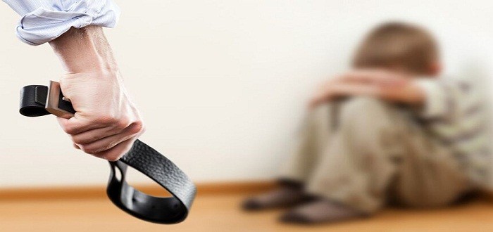 آثار العنف الأسري