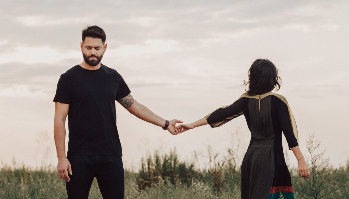 نصائح لتجنب العلاقات السامة