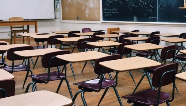 المشكلات التي يواجهها الاستاذ اثناء التدريس