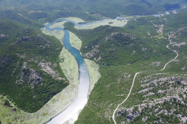 معلومات عن نهر الامازون