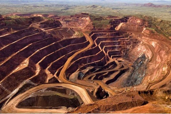 كيف يتم استخراج المعادن