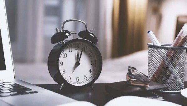 فوائد الاستيقاظ على أنغام الموسيقي