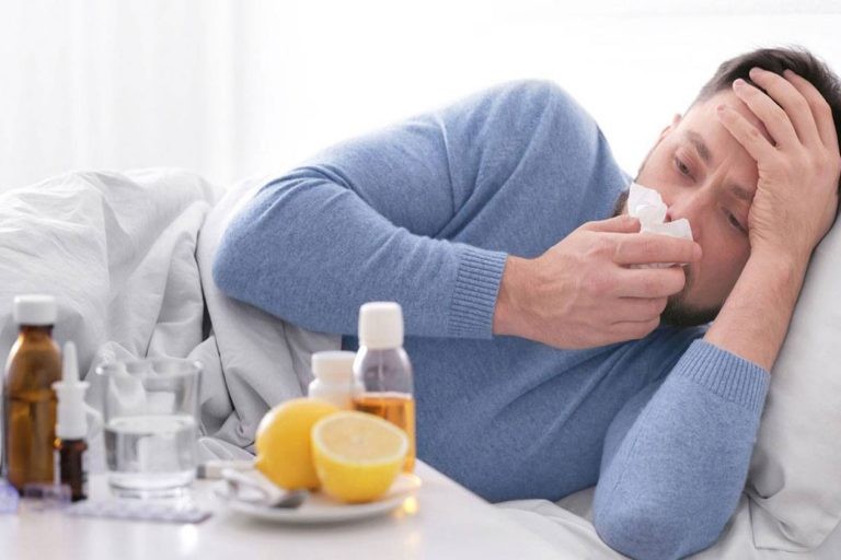 كم يبقى فيروس الانفلونزا خارج الجسم