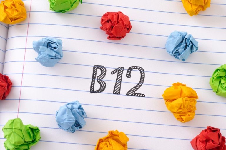 اعراض نقص فيتامين ب 12 على الجسم