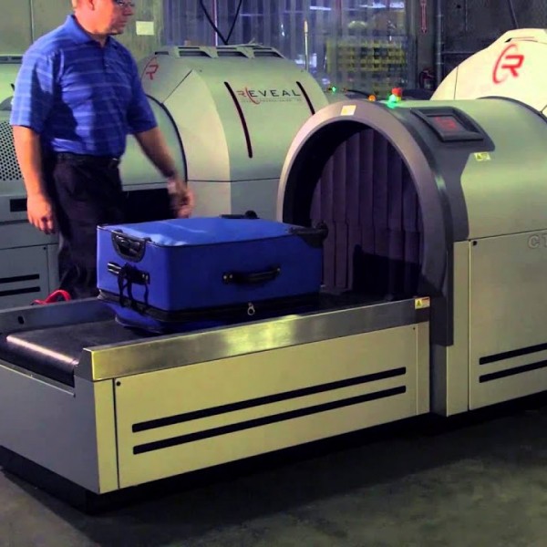 كيف يعمل جهاز الكشف عن المتفجرات