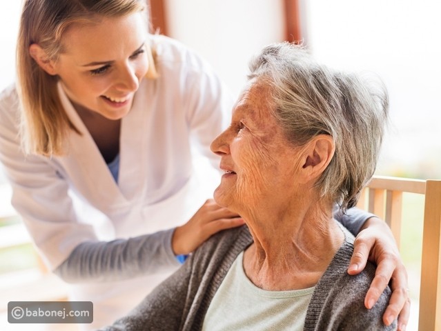 الرعاية الصحية لكبار السن خدماتها وصعوباتها