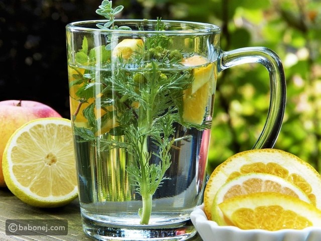 علاج طبيعي للحموضة والحرقان