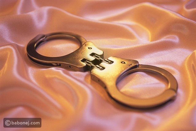 المازوخية أسبابها والتعامل مع الشخص المازوخي