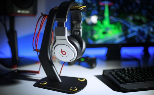 الأدوات المكتبية الأساسية