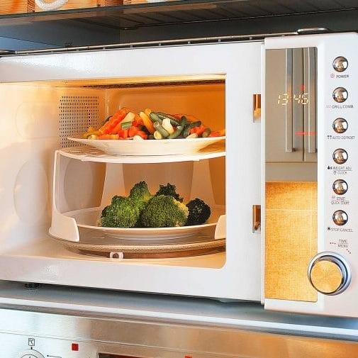 طريقة عمل المايكرويف