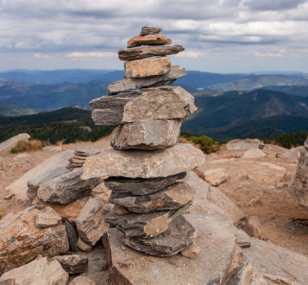 ما هي خصائص الصخور