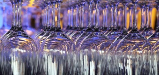 من ماذا يتكون الزجاج