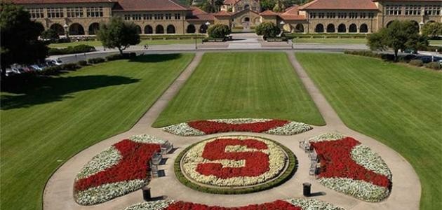 أين تقع جامعة ستانفورد