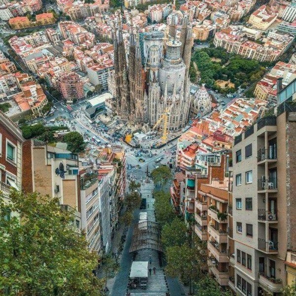 معلومات عن مدينة برشلونة